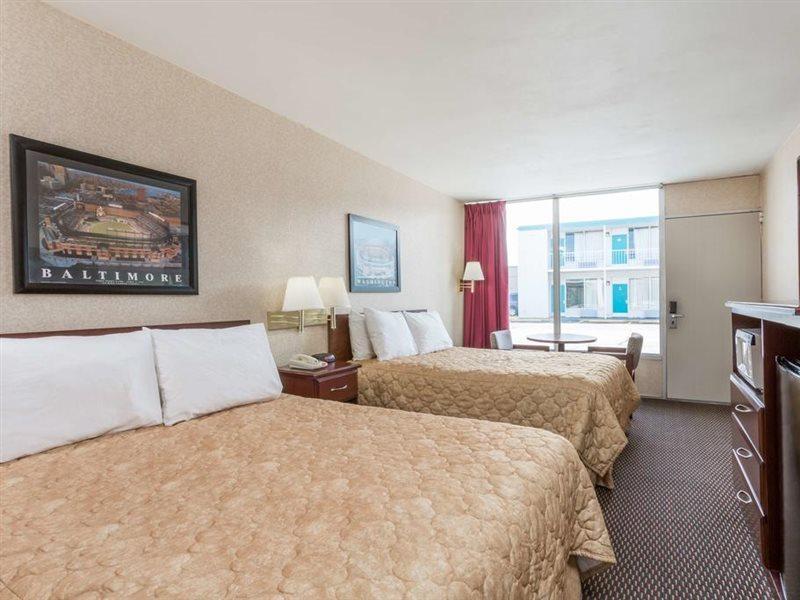 Ramada Hotel Greenwich Kültér fotó