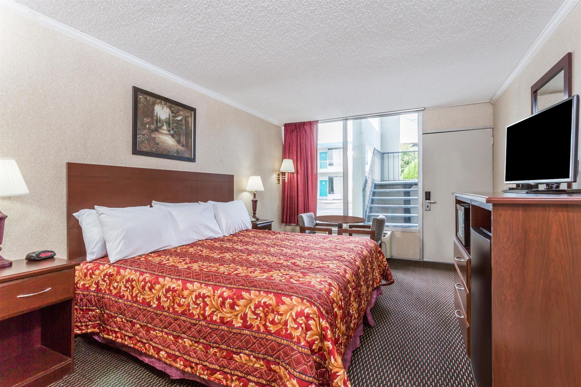 Ramada Hotel Greenwich Kültér fotó